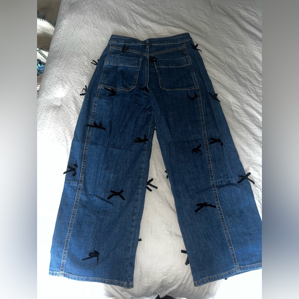 Pilcro Barrel Jeans w/ Black Bows - Picture 3 of 3